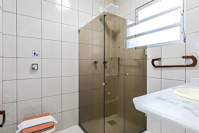 Loft espaçoso com sacada - PM05