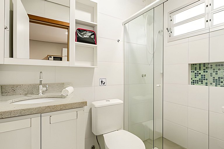 Studio amplo próx. UFSC - PF14