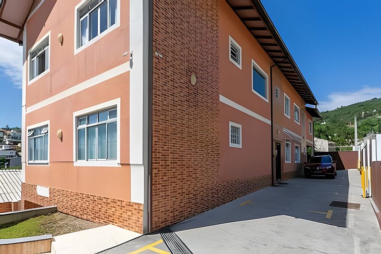 Loft ao lado da UFSC - PF03