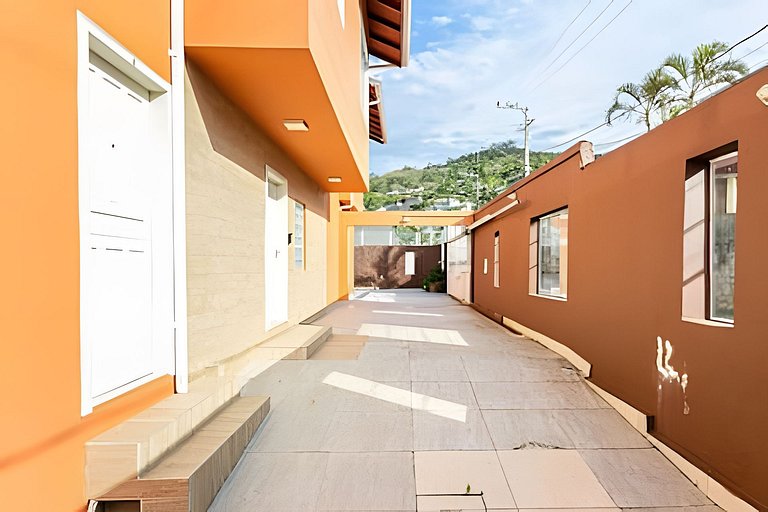 Studio térreo a 3 min da UFSC - PM01