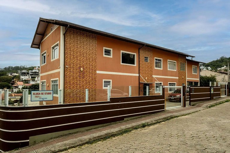 Studio confortável prox a UFSC - PF08