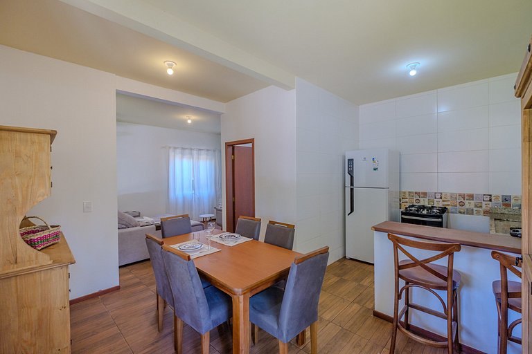 Casa 2 quartos com Churrasqueira Perto da Praia