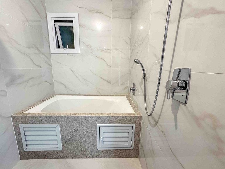 Refúgio Sofisticado com Vista Panorâmica