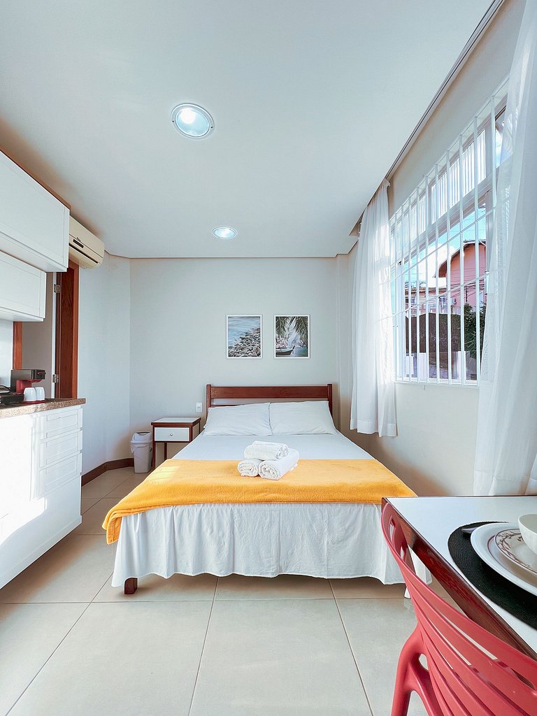 Studio com ótima localização - PF02