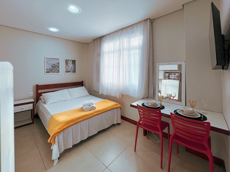 Studio com ótima localização - PF02