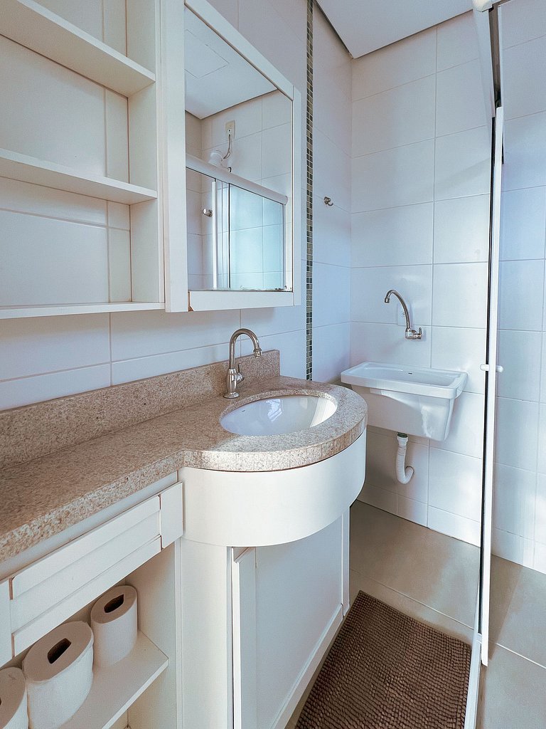 Studio com ótima localização - PF02