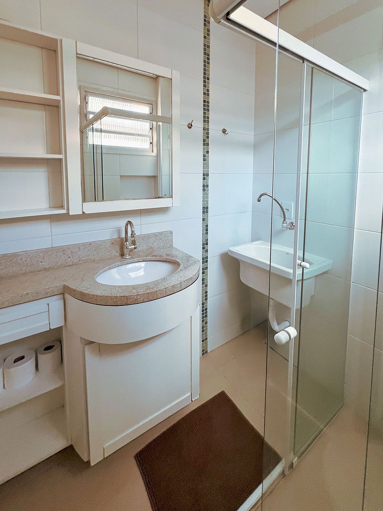 Studio com ótima localização - PF02