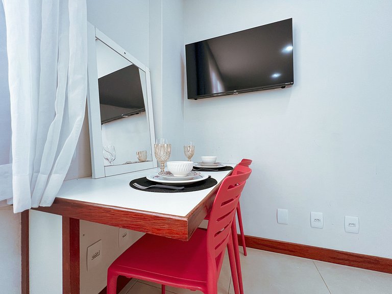 Studio com ótima localização - PF002