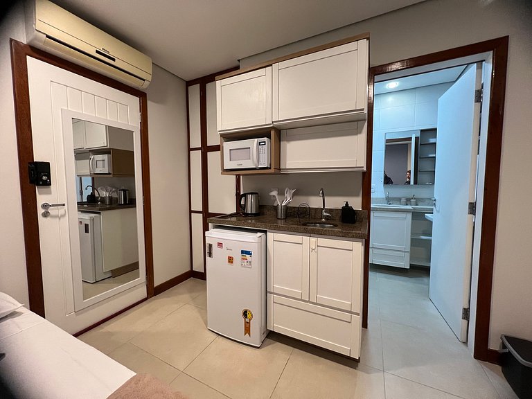 Mini Studio com ótima localização - PF004