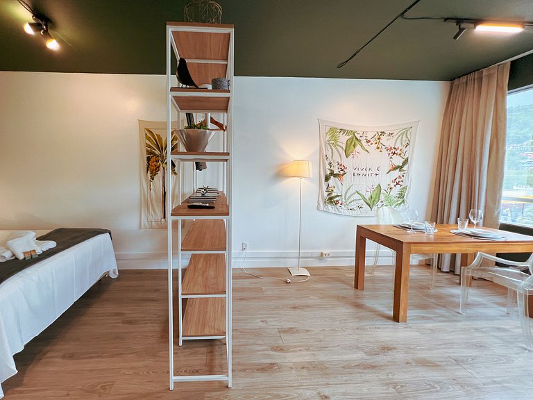 Flora Loft & Escritório - Estilo e Praciticade