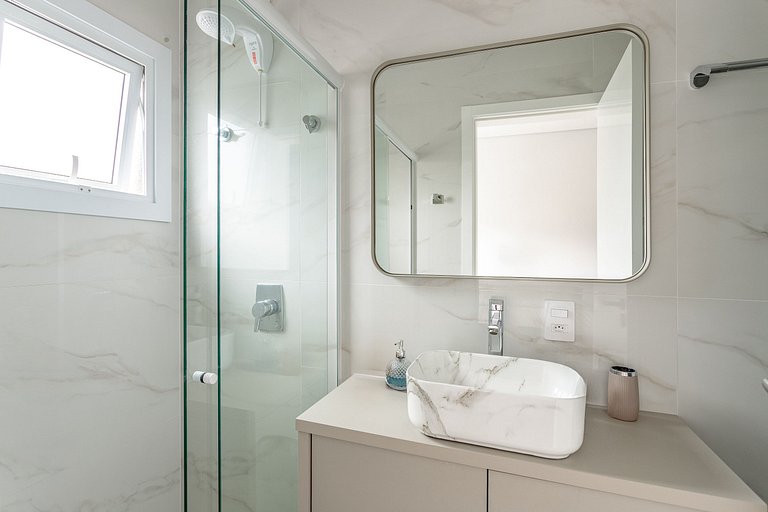 Refúgio Sofisticado com Vista Panorâmica