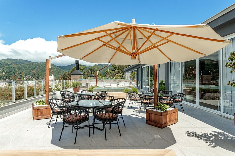 Refúgio Sofisticado com Vista Panorâmica