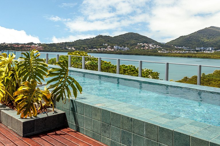 Refúgio Sofisticado com Vista Panorâmica