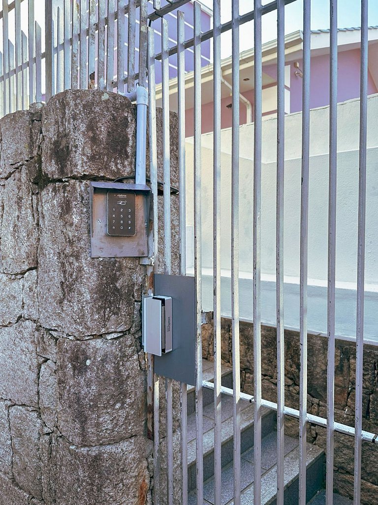 Studio Amplo Prox. UFSC - PC01