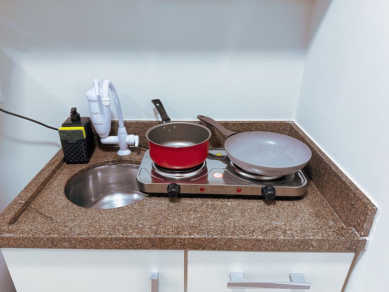 Studio ao lado da UFSC - PF09