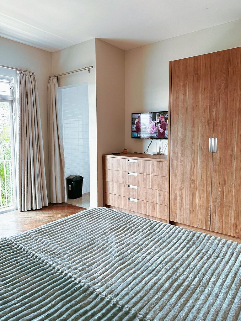 Studio amplo prox UFSC - PM06