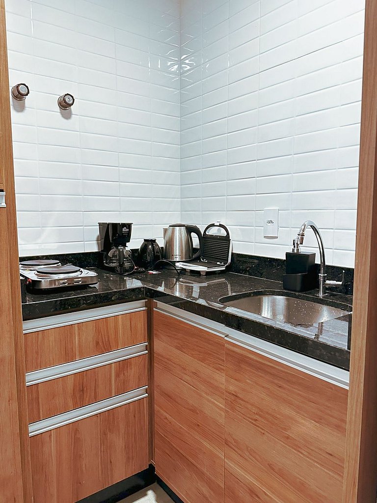 Studio amplo prox UFSC - PM06