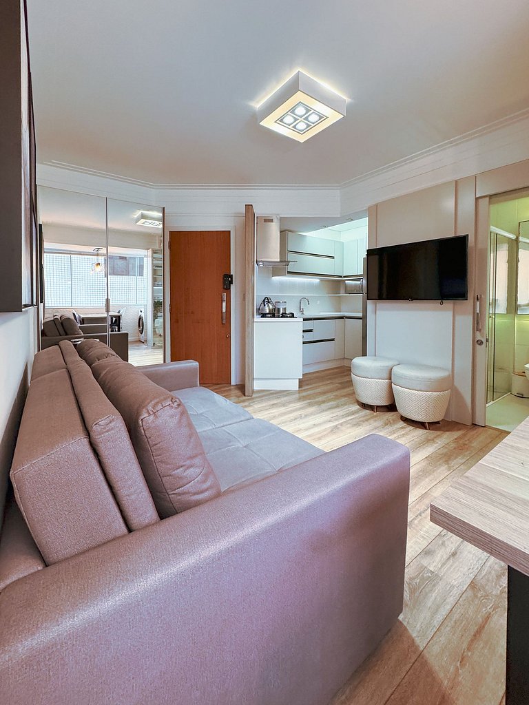 Apartamento Completo com Garagem no Centro
