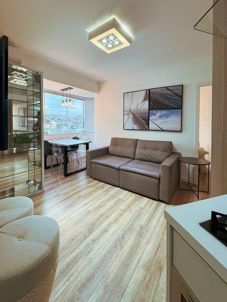 Apartamento Completo com Garagem no Centro
