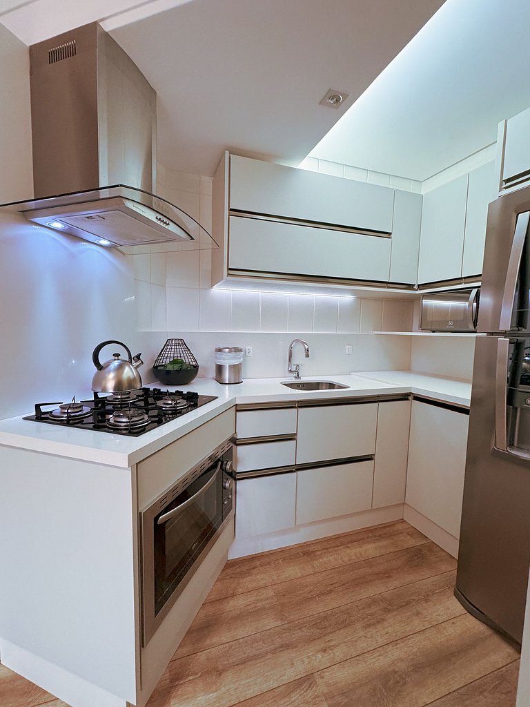 Apartamento Completo com Garagem no Centro