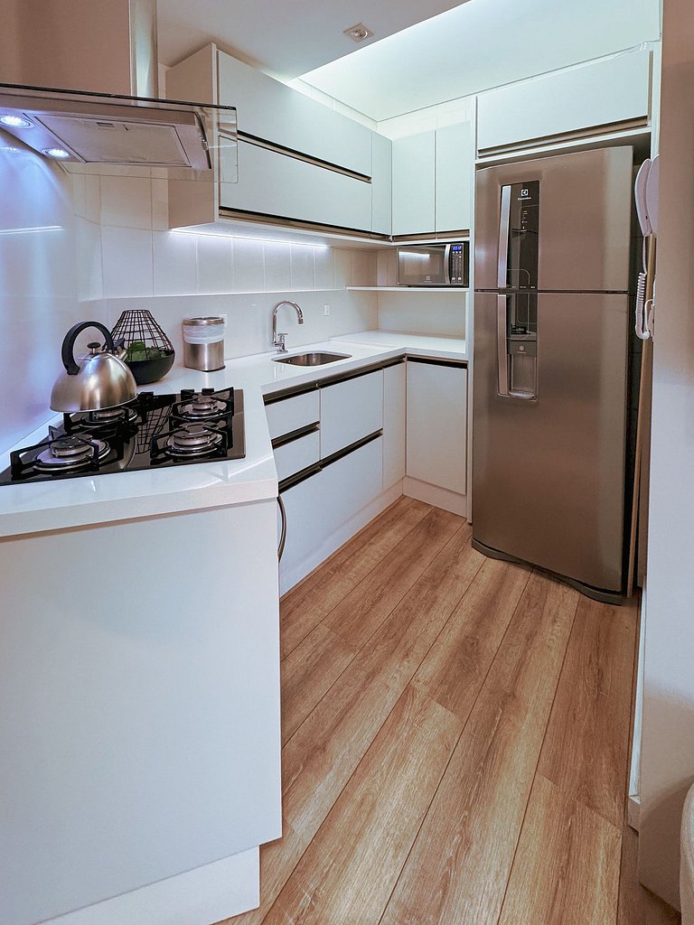 Apartamento Completo com Garagem no Centro